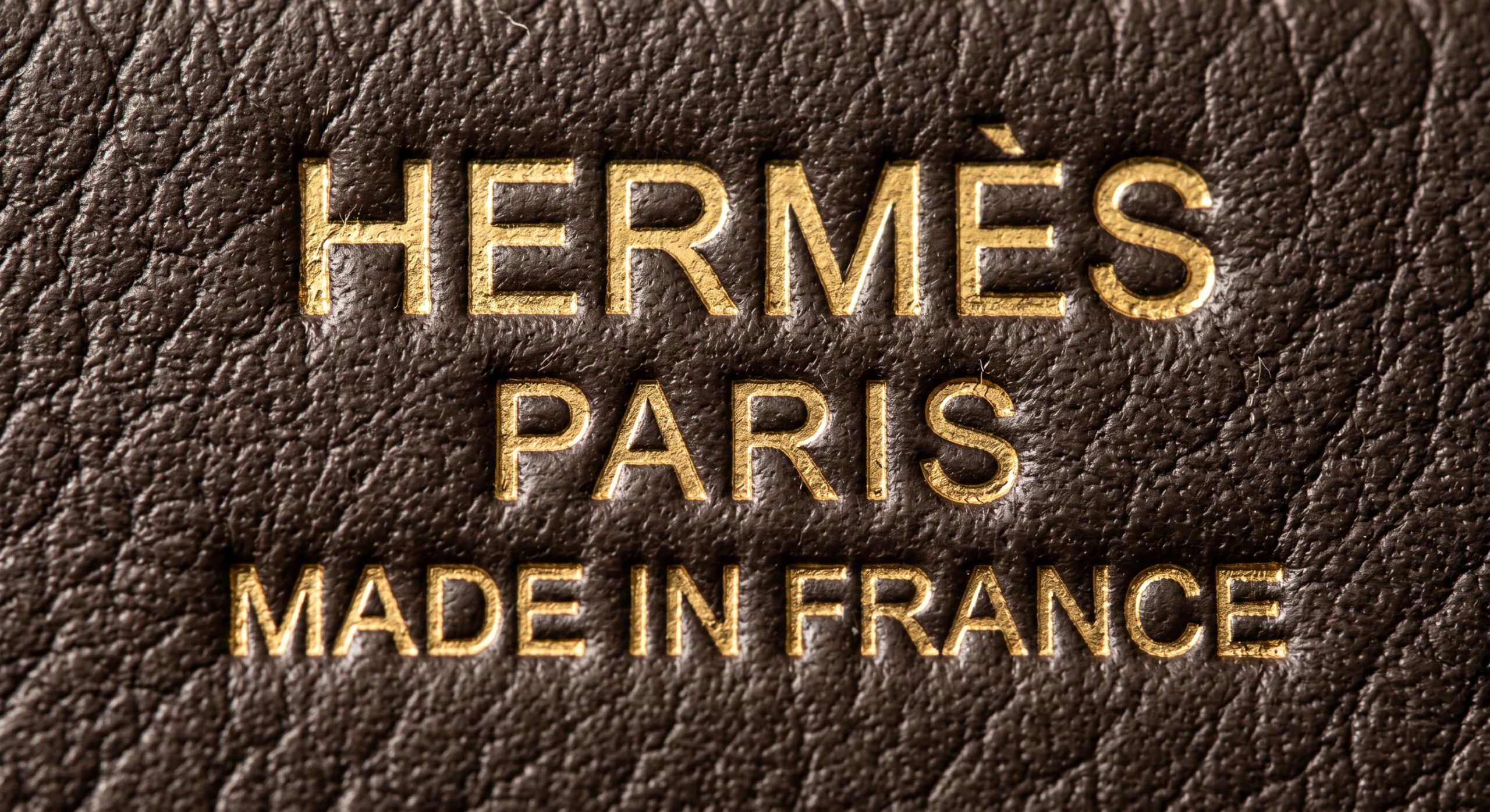 Hermes foil stamping depth spacing authentication HERMES PARIS MADE IN FRANCE close-up